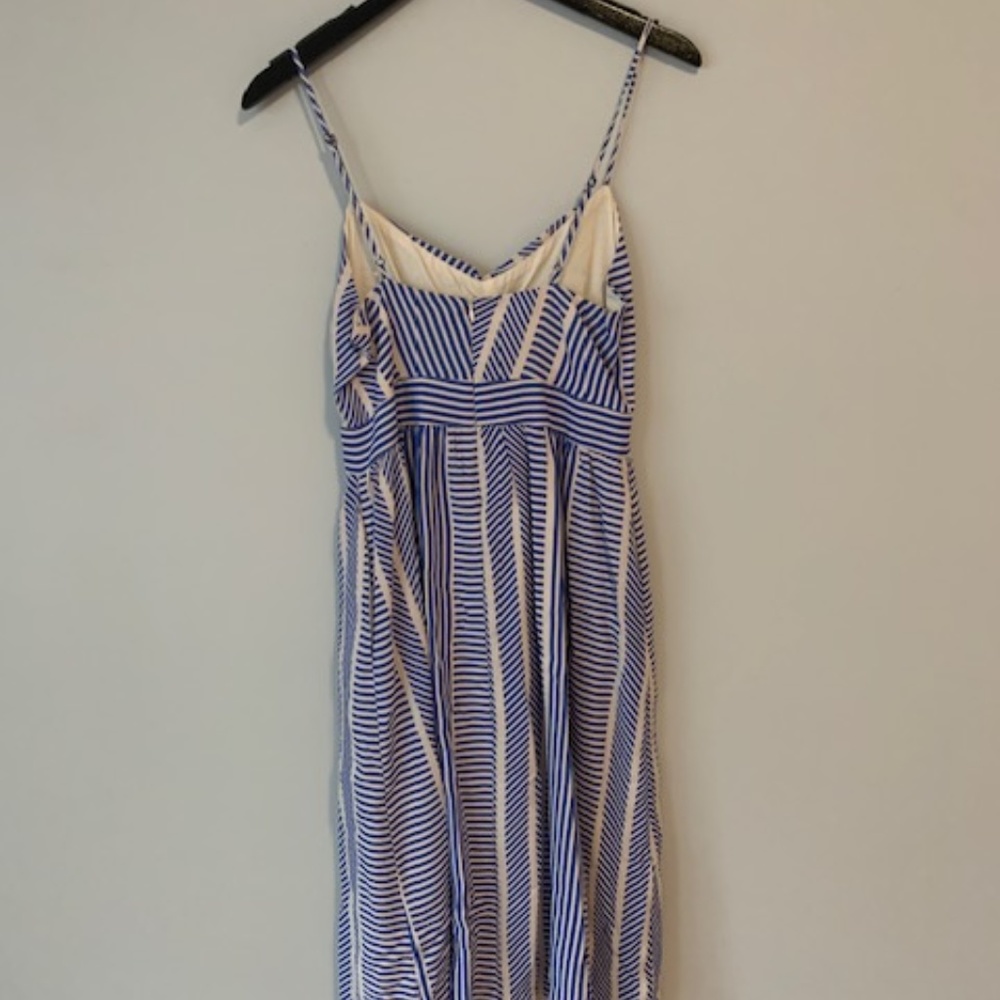 Lush Size Small Dress with Center Cut out and Tie - Picture 2 of 3